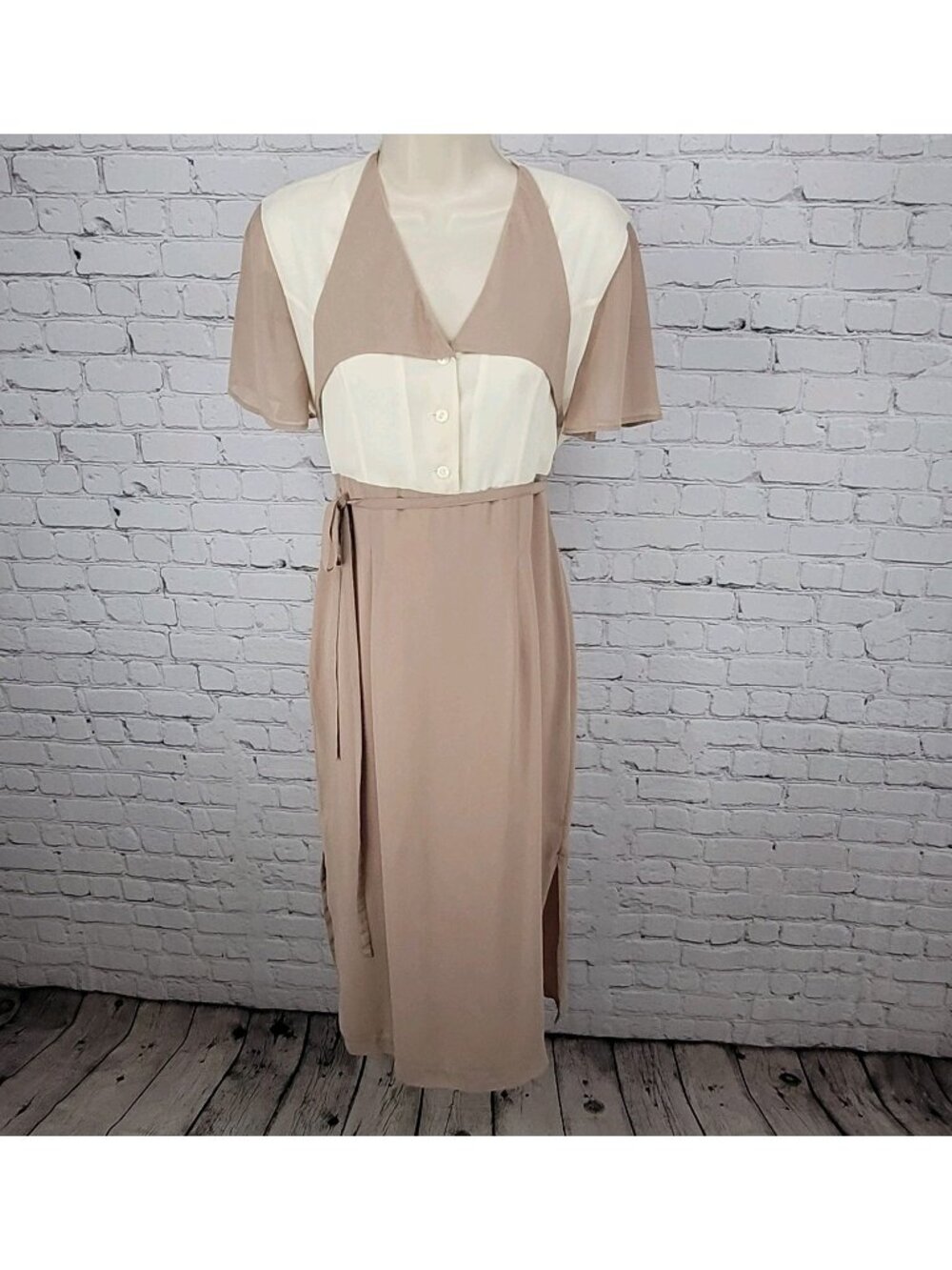 Savvy Ivory & Tan Chiffon Belted Flutter Sleeve Side Slit Midi Dress Size US 8